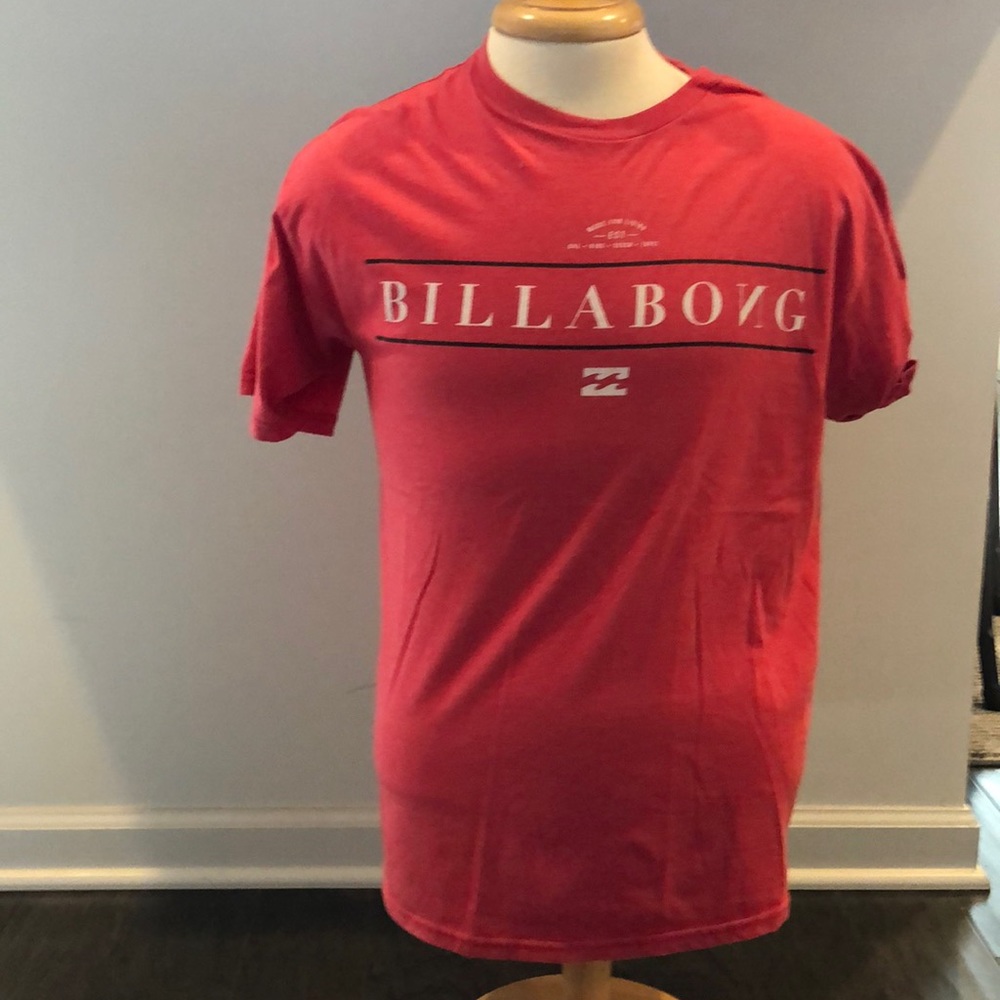 Billabong Mens T-shirt. Size L. 50% Cotton 50% Poly.